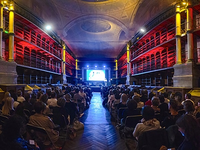 Conférence scientifique à Grenoble - Agence Événementielle Imaé